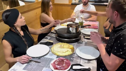 Friend Group Sex In Snowing Winter - Video Porno Gratuite HD | Jeux de Rue