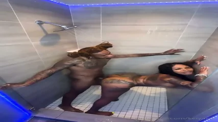 Keiyana âPrivate âCollection âAt â - Video Porno Gratuite HD | Jeux de Rue