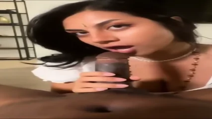 Best Of Indian Blowjobs (3 Videos) - Video Porno Gratuite HD | Jeux de Rue