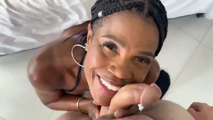 Coroa Negra Vadia - Video Porno Gratuite HD | Jeux de Rue