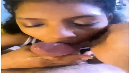 Cute Ebony Petite Girl Giving Blowjob - Video Porno Gratuite HD | Jeux de Rue