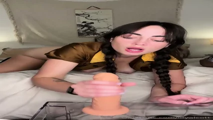 S0L0 - Handle With Care - Video Porno Gratuite HD | Jeux de Rue