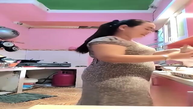 MARLBOROQUEENSEX - TANTE BERDASTER CANTIK BODDY PADAT - Vidéo premium HD - Amateur | Jeux de Rue