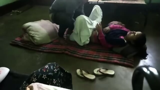 1 Virgin-Bangladeshi-Cousin-Sister-First-Ti.mp4 - Video Tendance HD | Jeux de Rue